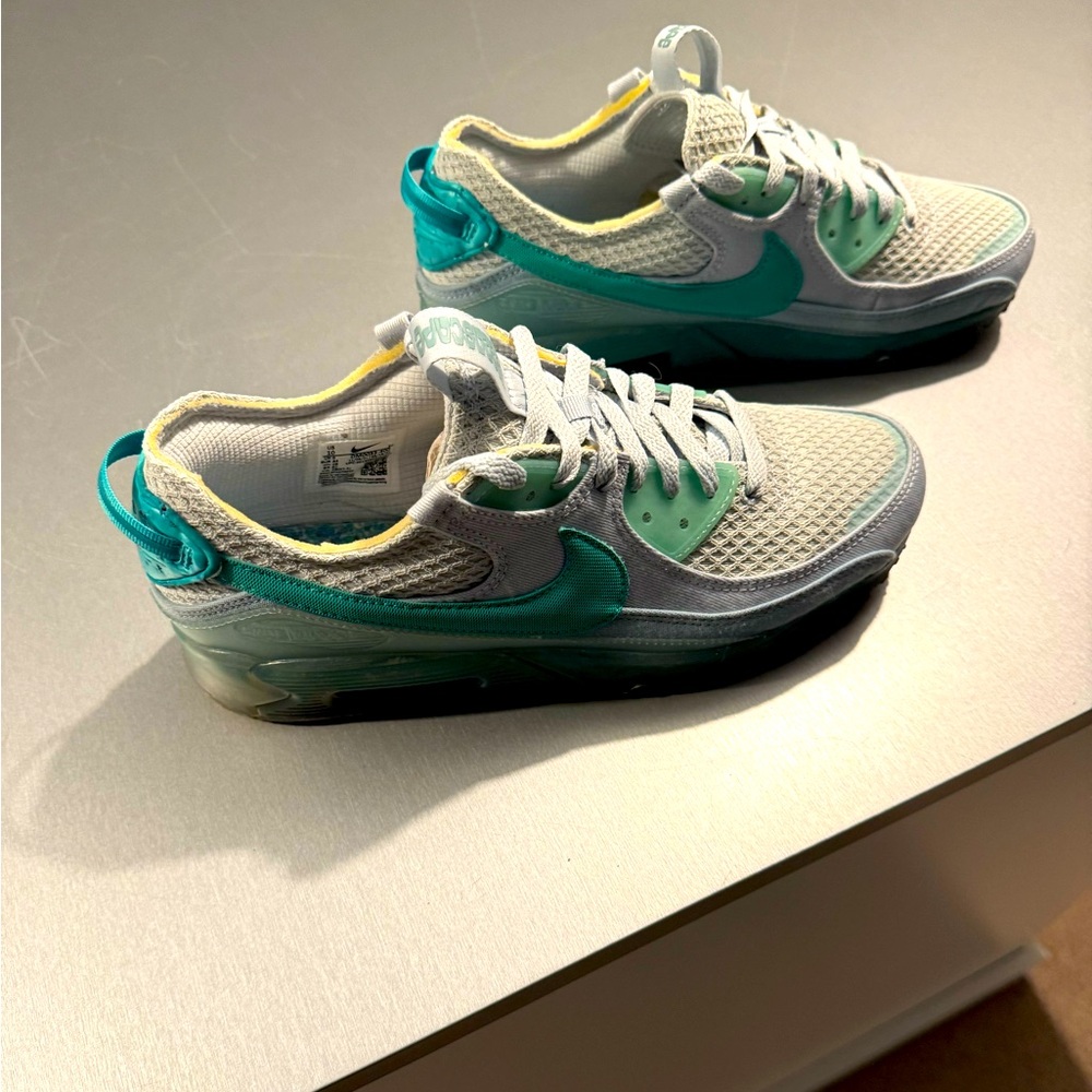 Air Max Terrascape Aura washed teal.  Brand new never worn.  $160 on StockX